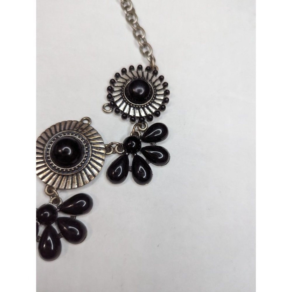 Statement costume jewelry silver tone western style sun burts black beads 21 inc - Picture 6 of 11